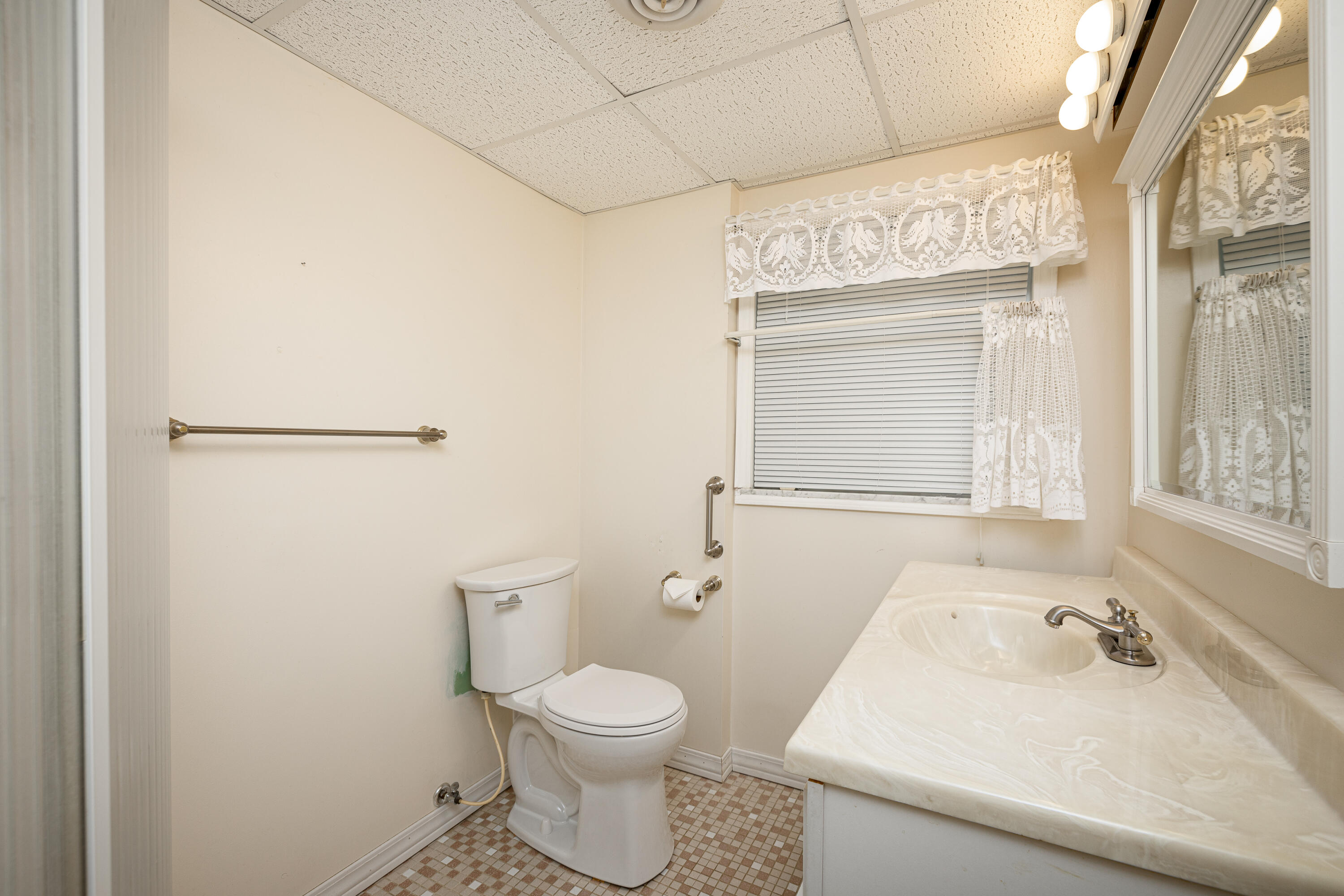 11081 Kelly Road Pinckney, MI 48169 - Photo 12 of 66 13 11081 Kelly Rd (30 of 49)