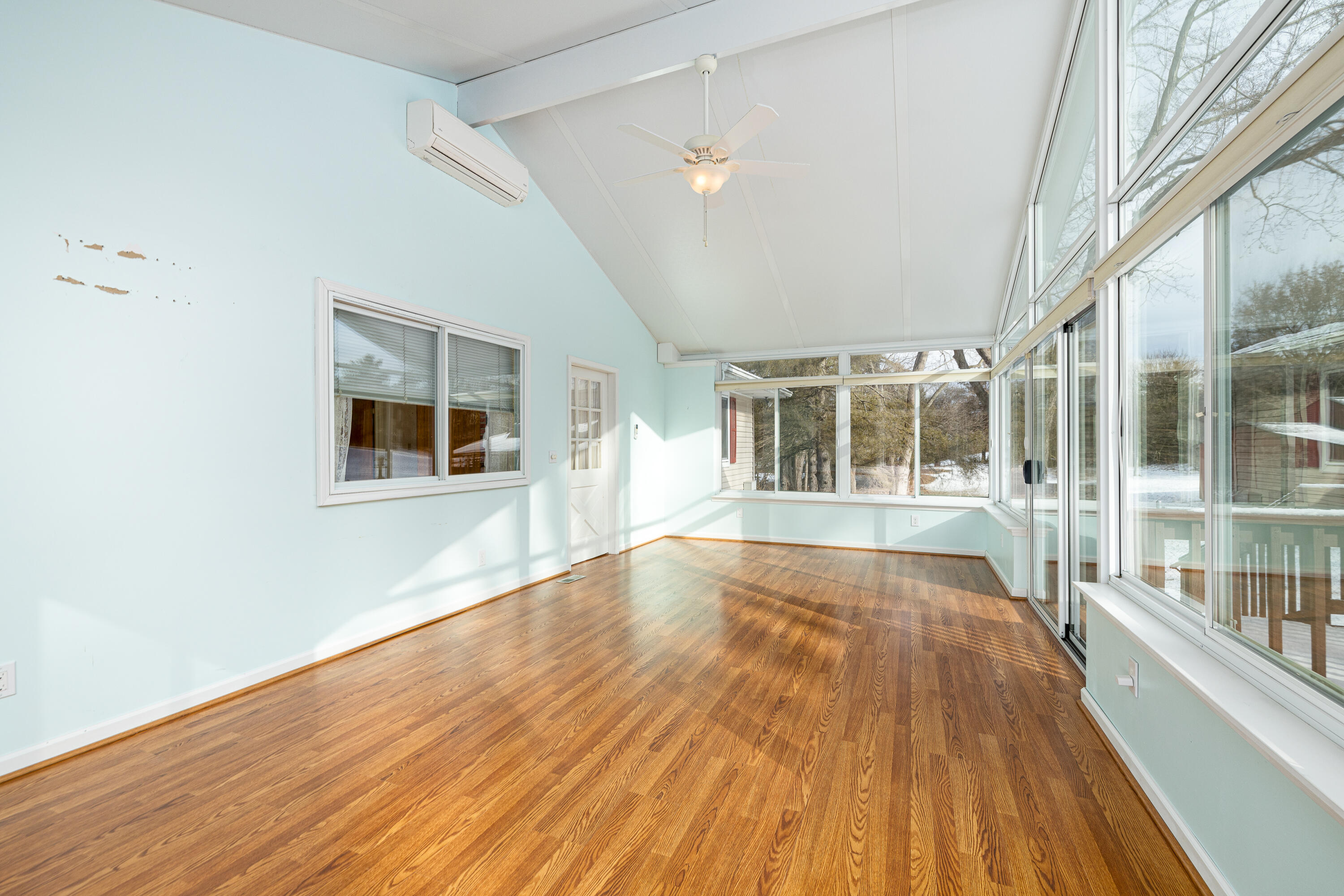 11081 Kelly Road Pinckney, MI 48169 - Photo 17 of 66 18 11081 Kelly Rd (35 of 49)