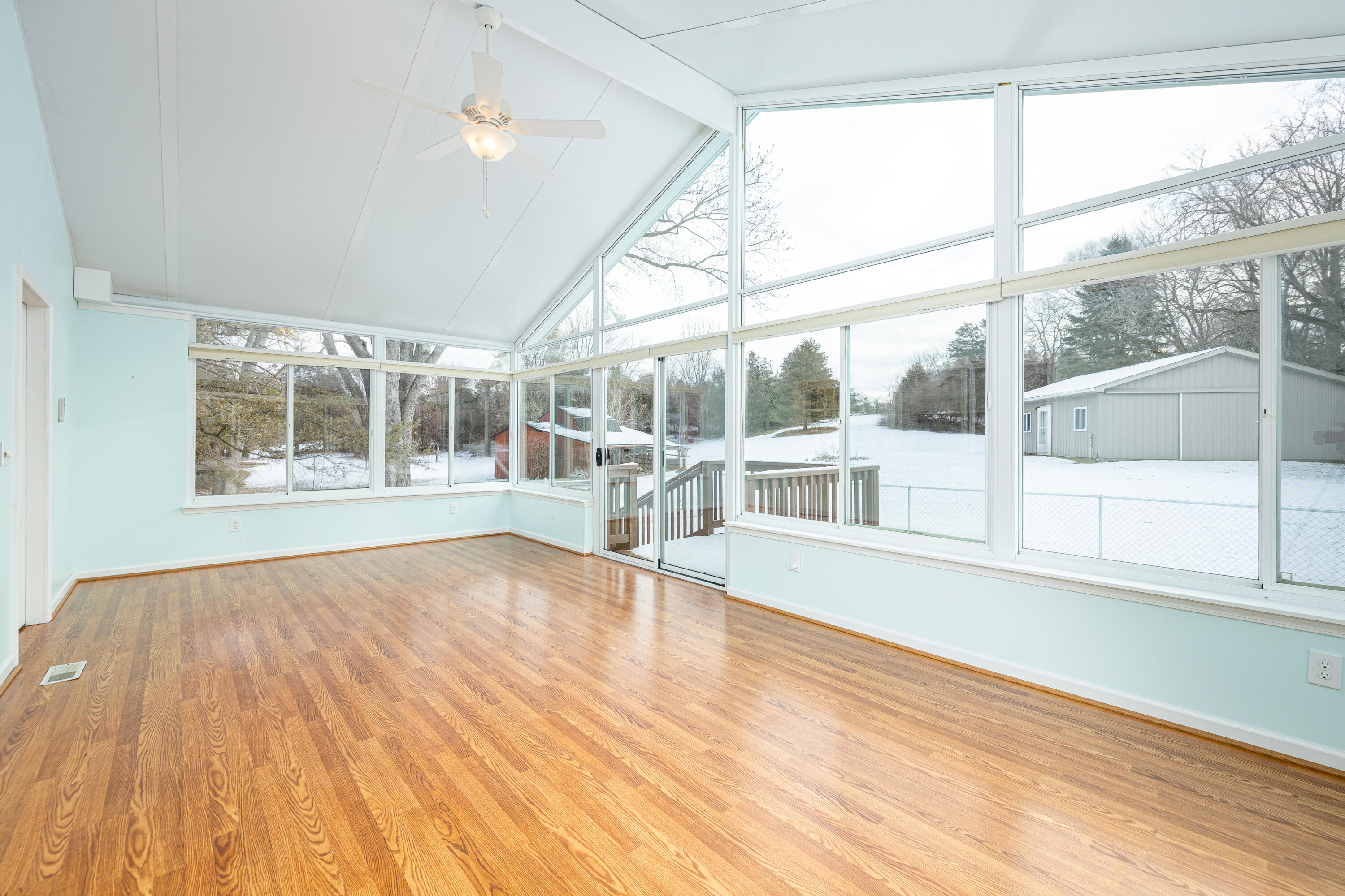 11081 Kelly Road Pinckney, MI 48169 - Photo 18 of 66 19 11081 Kelly Rd (36 of 49)