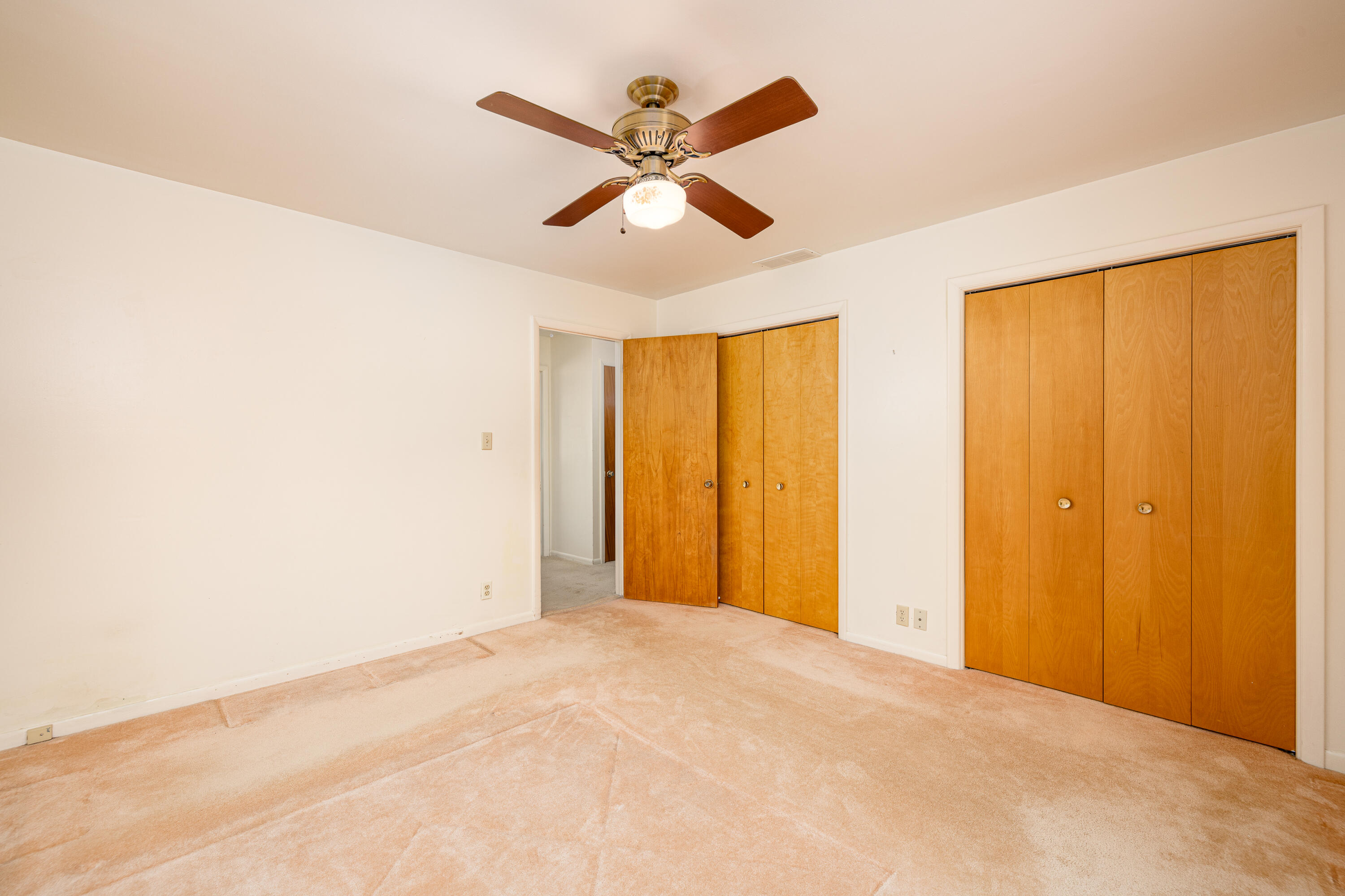 11081 Kelly Road Pinckney, MI 48169 - Photo 25 of 66 24 11081 Kelly Rd (43 of 49)