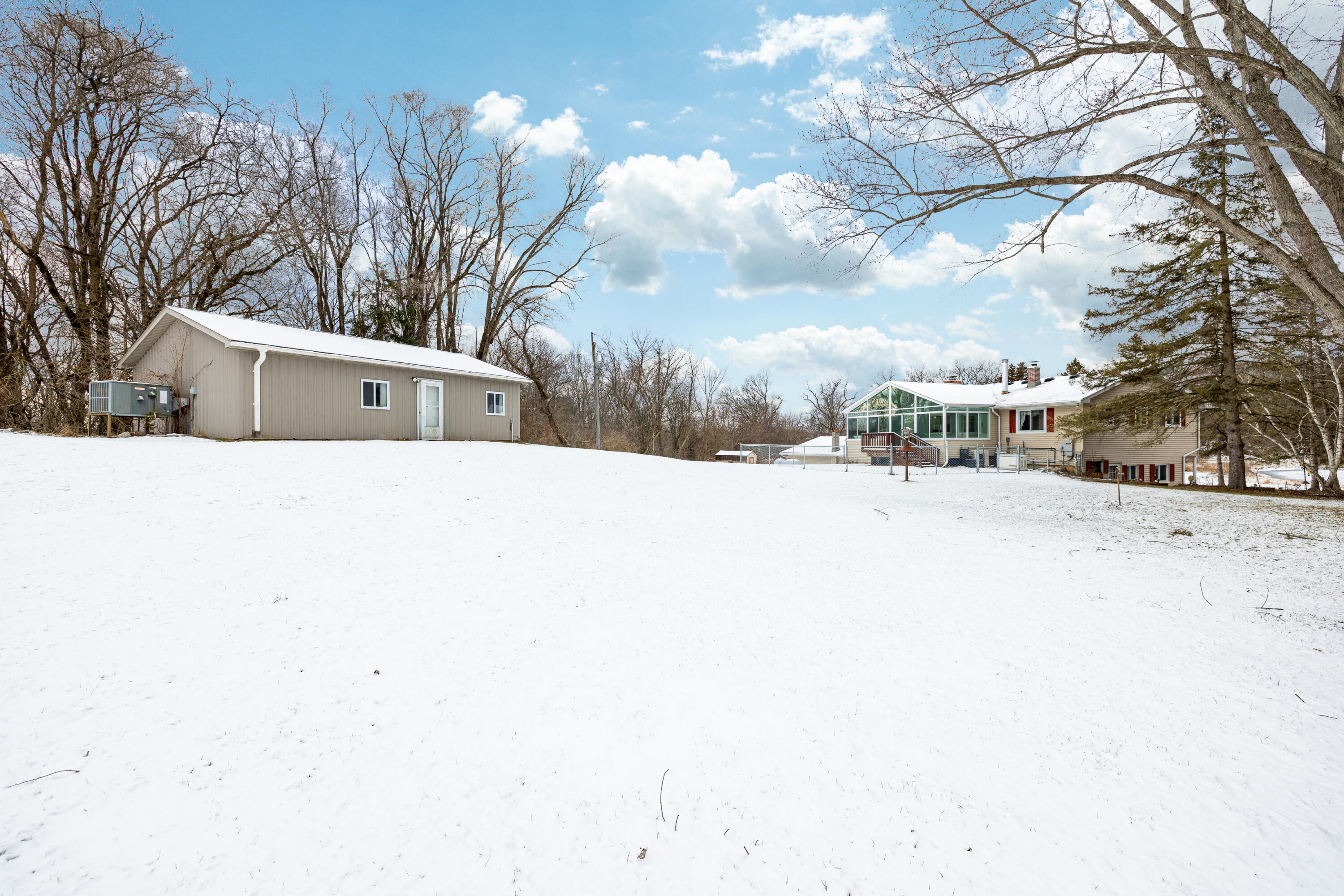 11081 Kelly Road Pinckney, MI 48169 - Photo 44 of 66 11081 Kelly Rd (18 of 49)