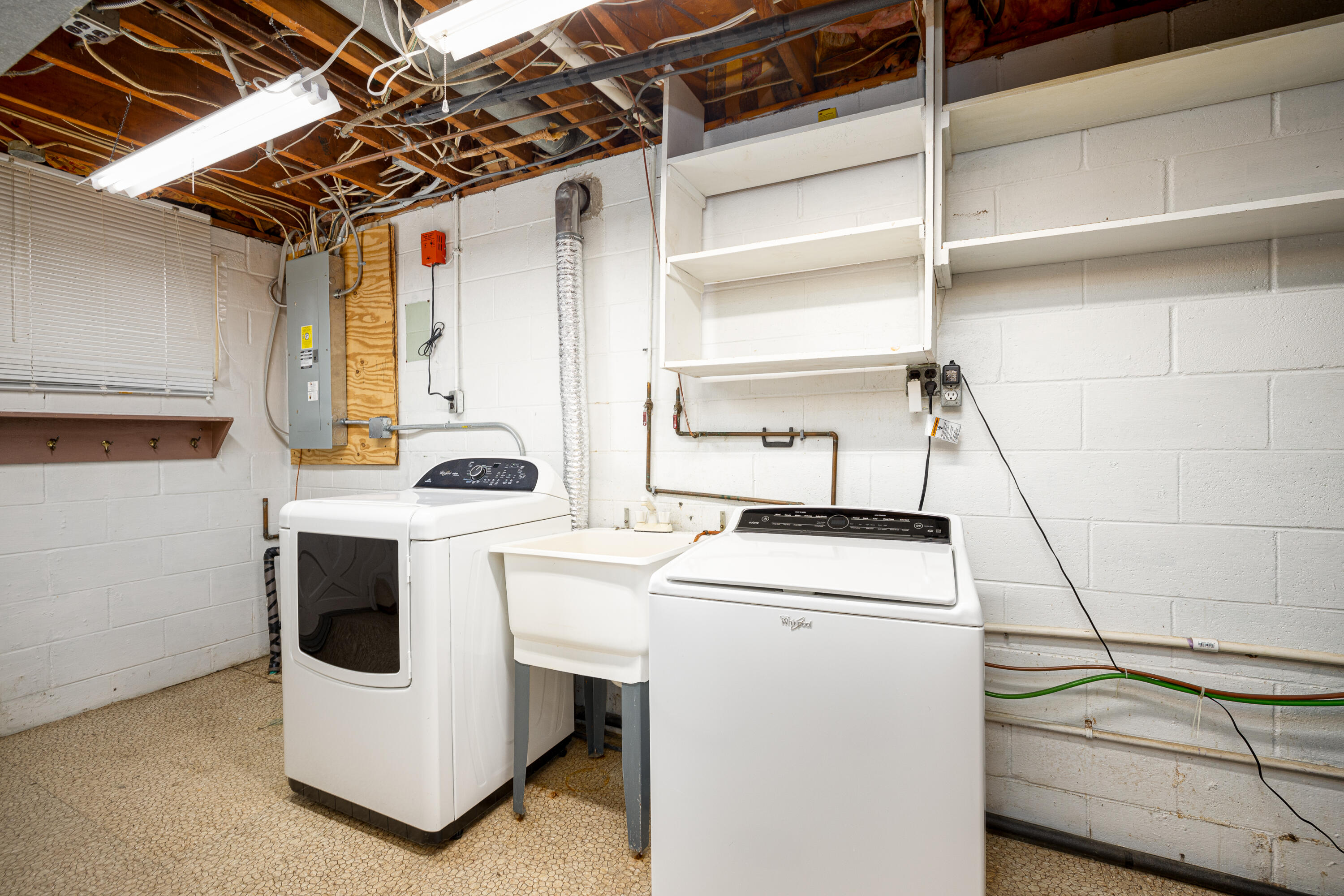 11081 Kelly Road Pinckney, MI 48169 - Photo 47 of 66 11081 Kelly Rd (47 of 49)