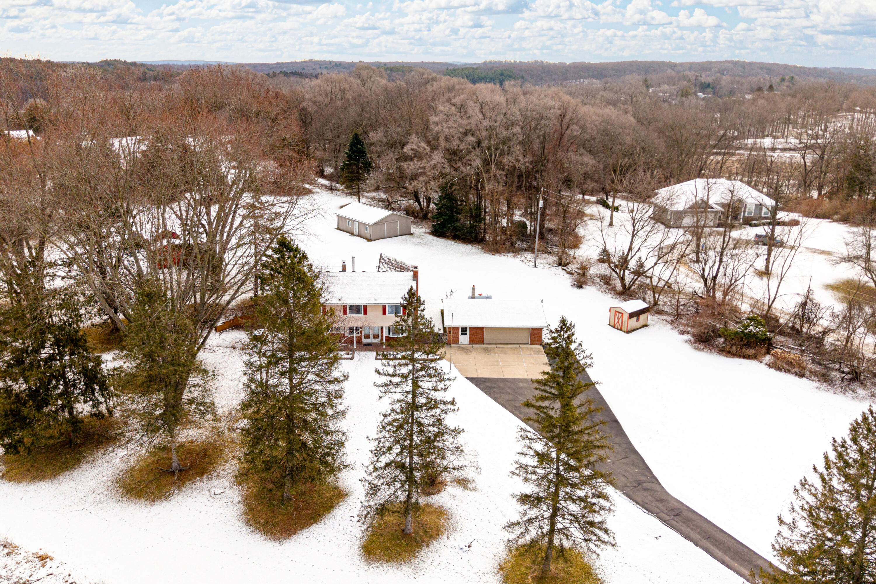 11081 Kelly Road Pinckney, MI 48169 - Photo 53 of 66 11081 Kelly Rd (3 of 17)