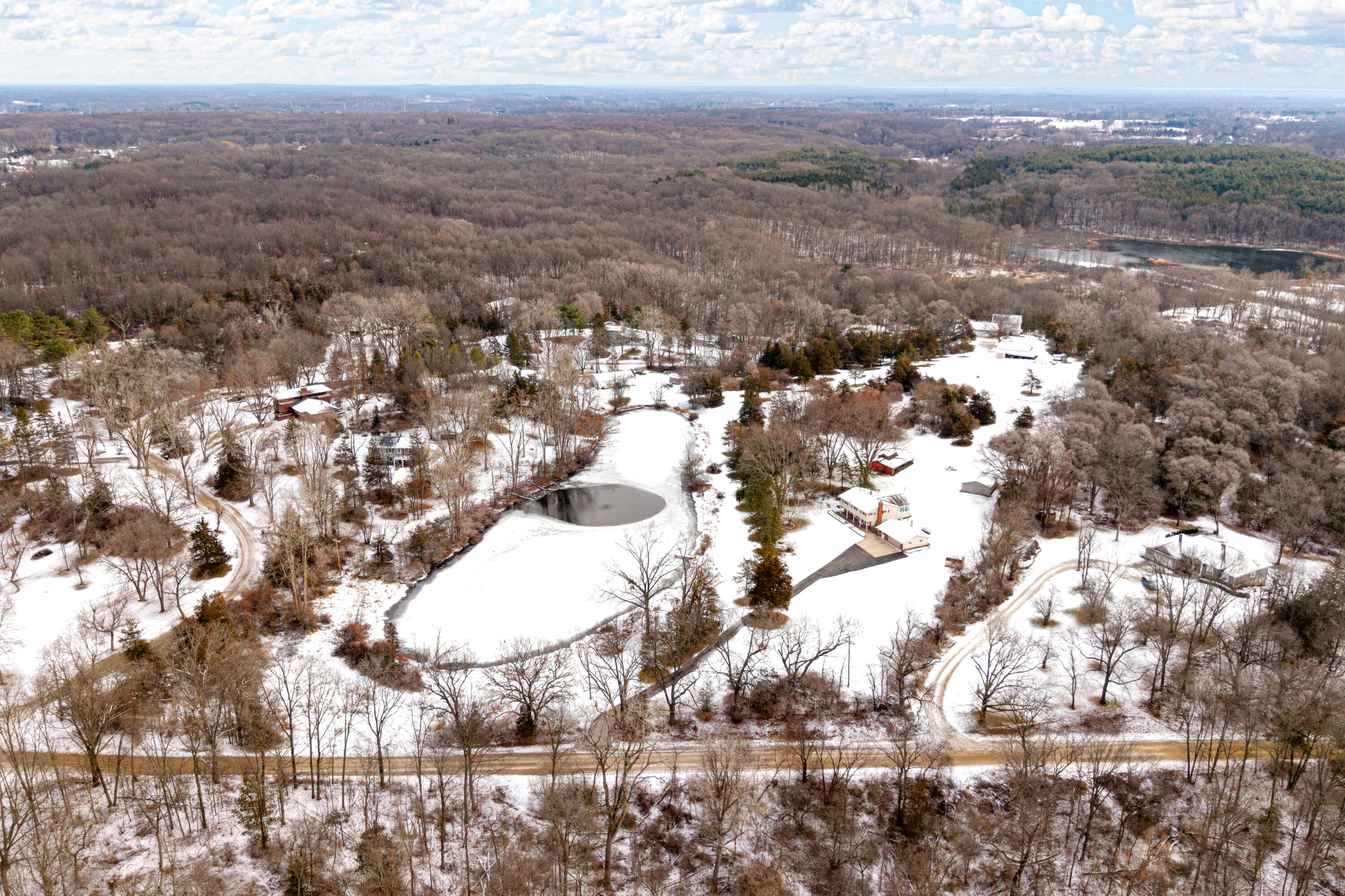 11081 Kelly Road Pinckney, MI 48169 - Photo 54 of 66 11081 Kelly Rd (6 of 17)