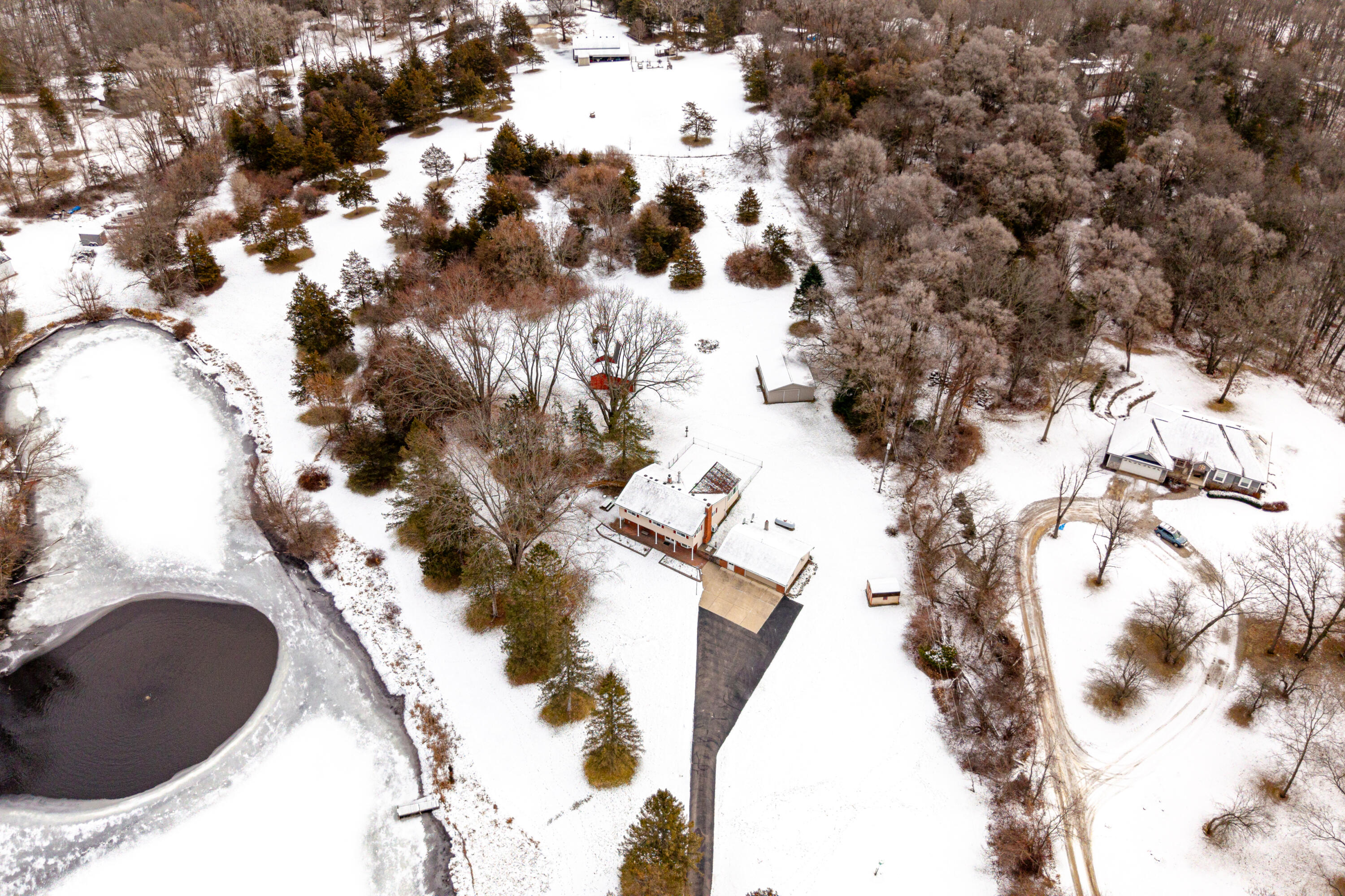 11081 Kelly Road Pinckney, MI 48169 - Photo 59 of 66 11081 Kelly Rd (11 of 17)