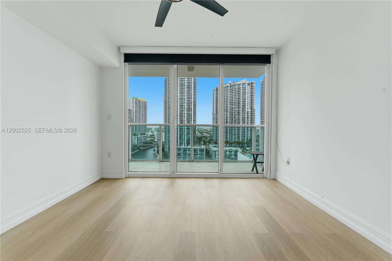 31 Southeast 5th Street, Unit 2301 Miami, FL 33131 - Photo 10 of 50