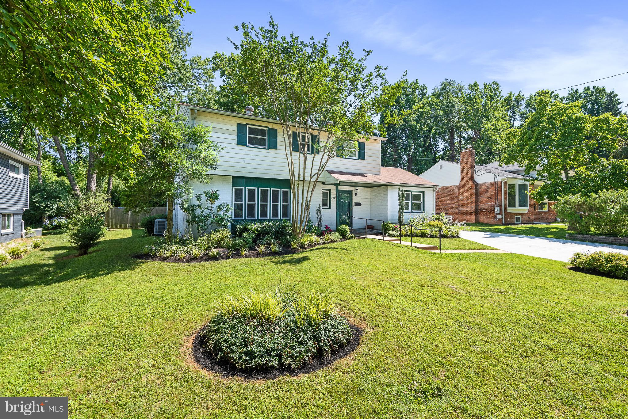 6304 Rockhurst Road Bethesda, MD 20817 - Photo 3 of 43 Gallery Image 3