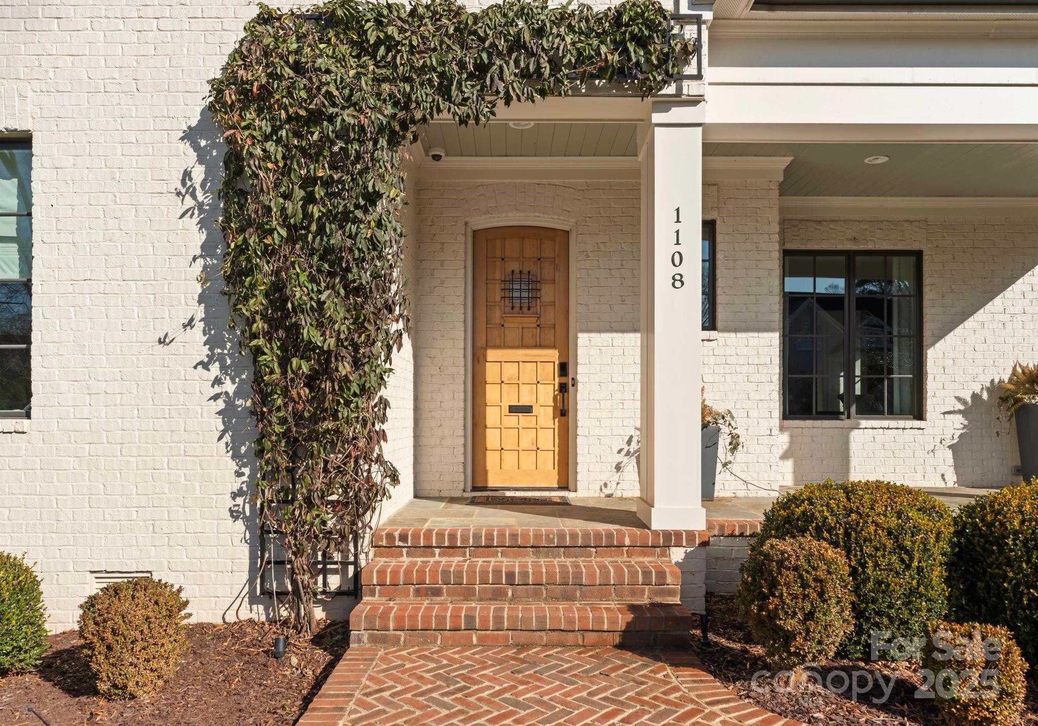 1108 Ardsley Road Charlotte, NC 28207 - Photo 2 of 47