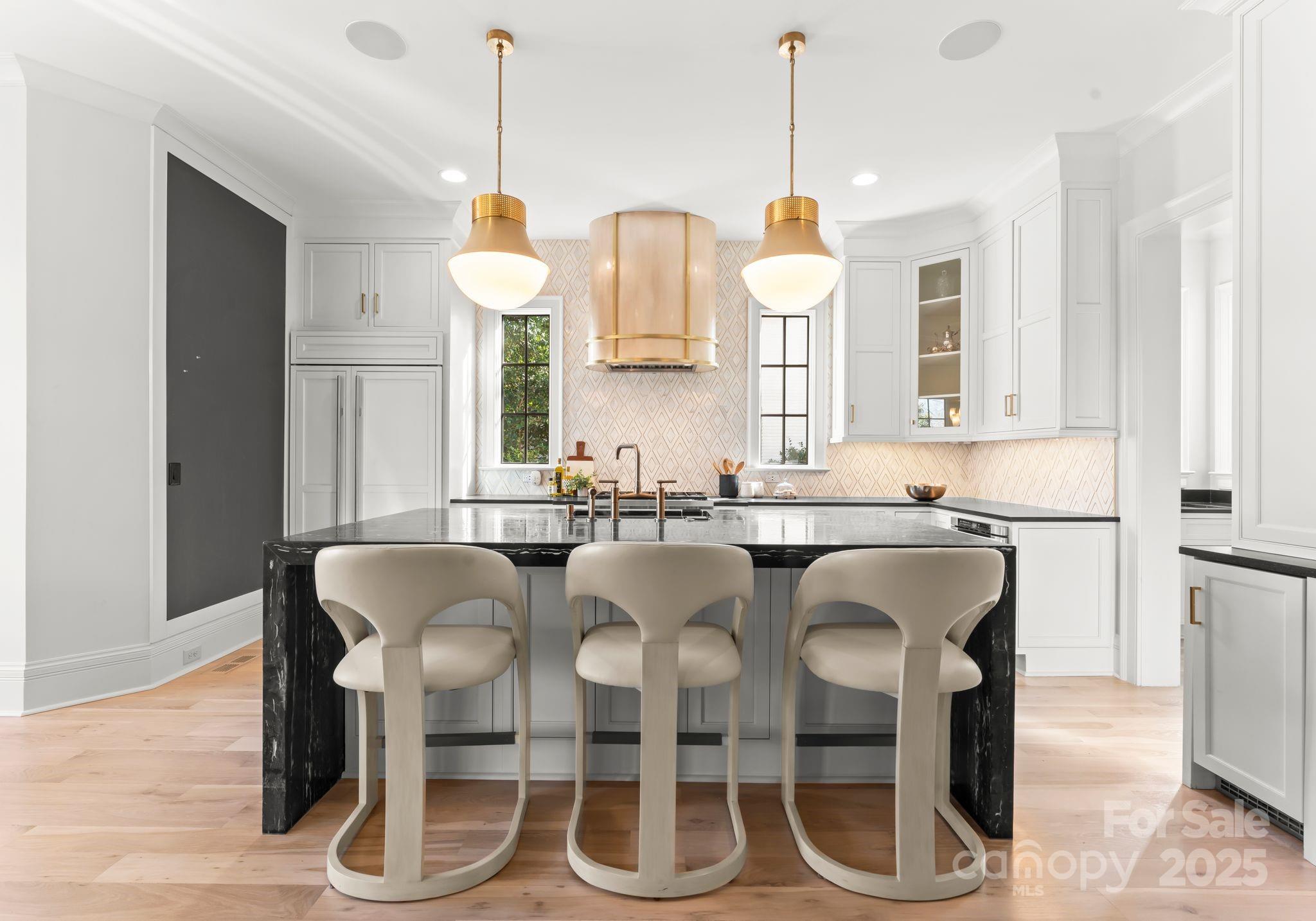 1108 Ardsley Road Charlotte, NC 28207 - Photo 10 of 47