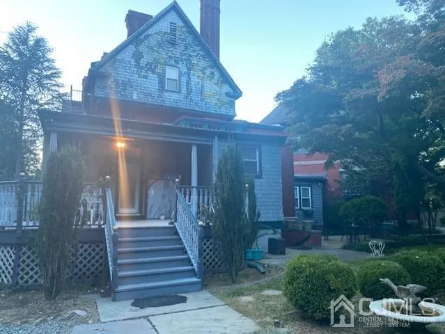 a view of an outdoor space with a garden