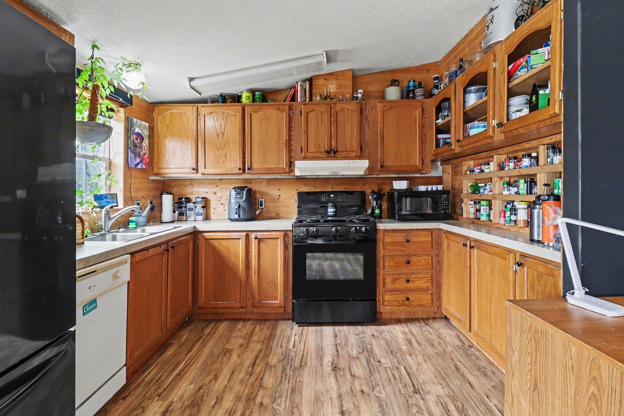 1723 West Warren Road Shelby, MI 49455 - Photo 18 of 38 014_file_8606