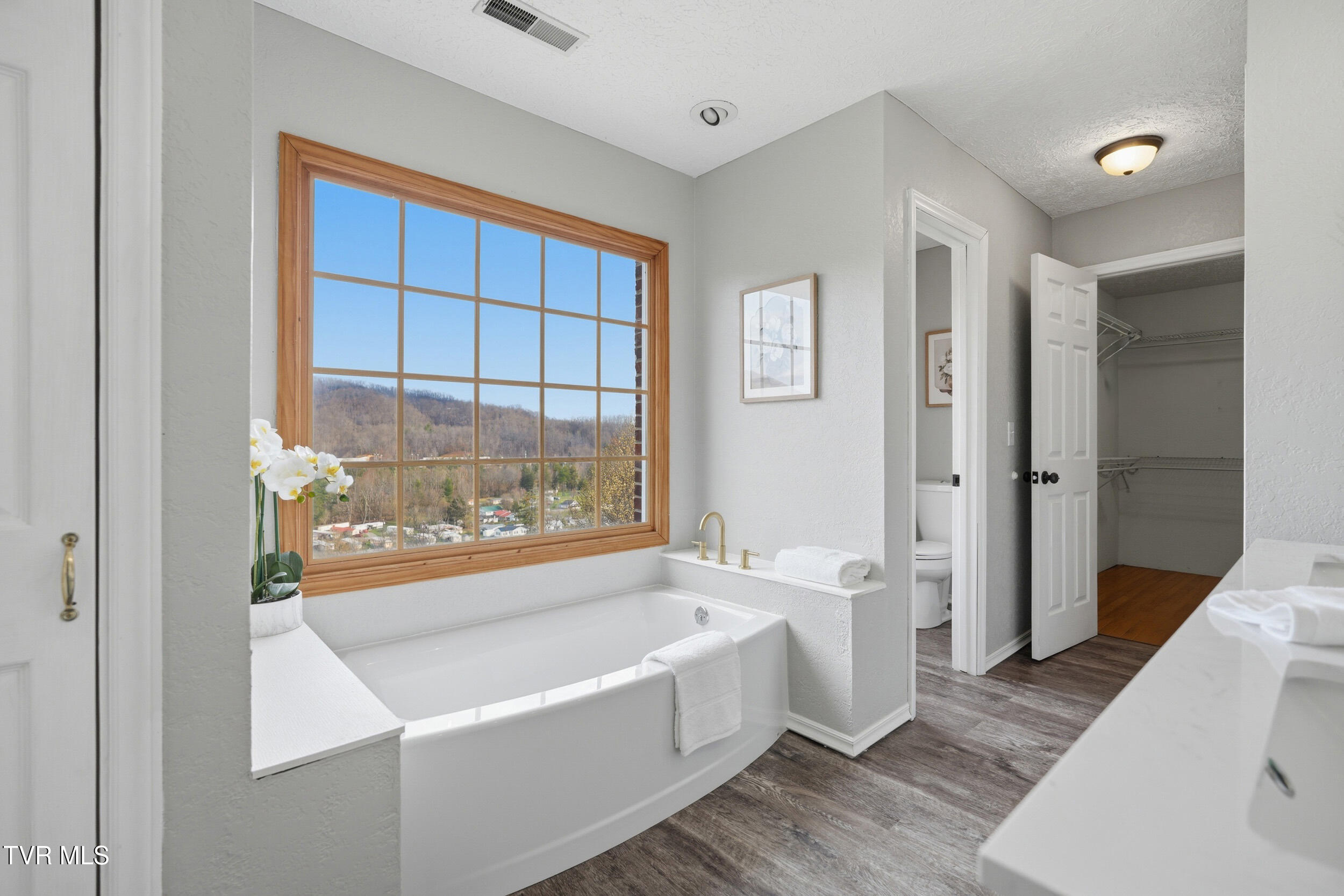 11515 Frederick Road Coeburn, VA 24230 - Photo 25 of 73 27_11515 frederick rd-68