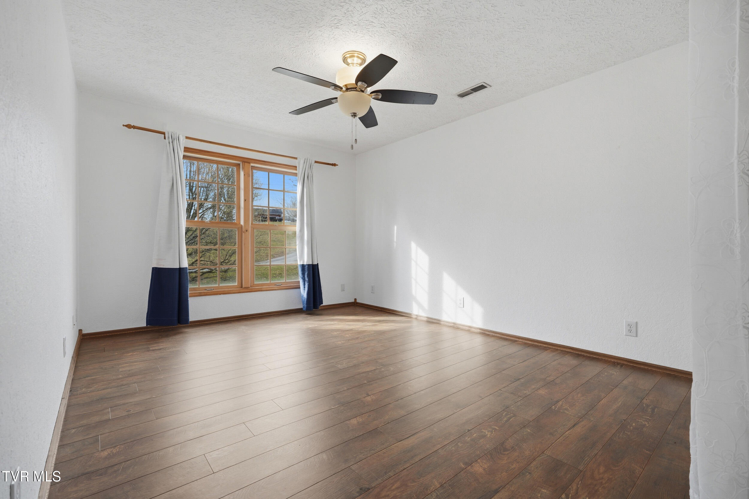 11515 Frederick Road Coeburn, VA 24230 - Photo 39 of 73 47_11515 frederick rd-69