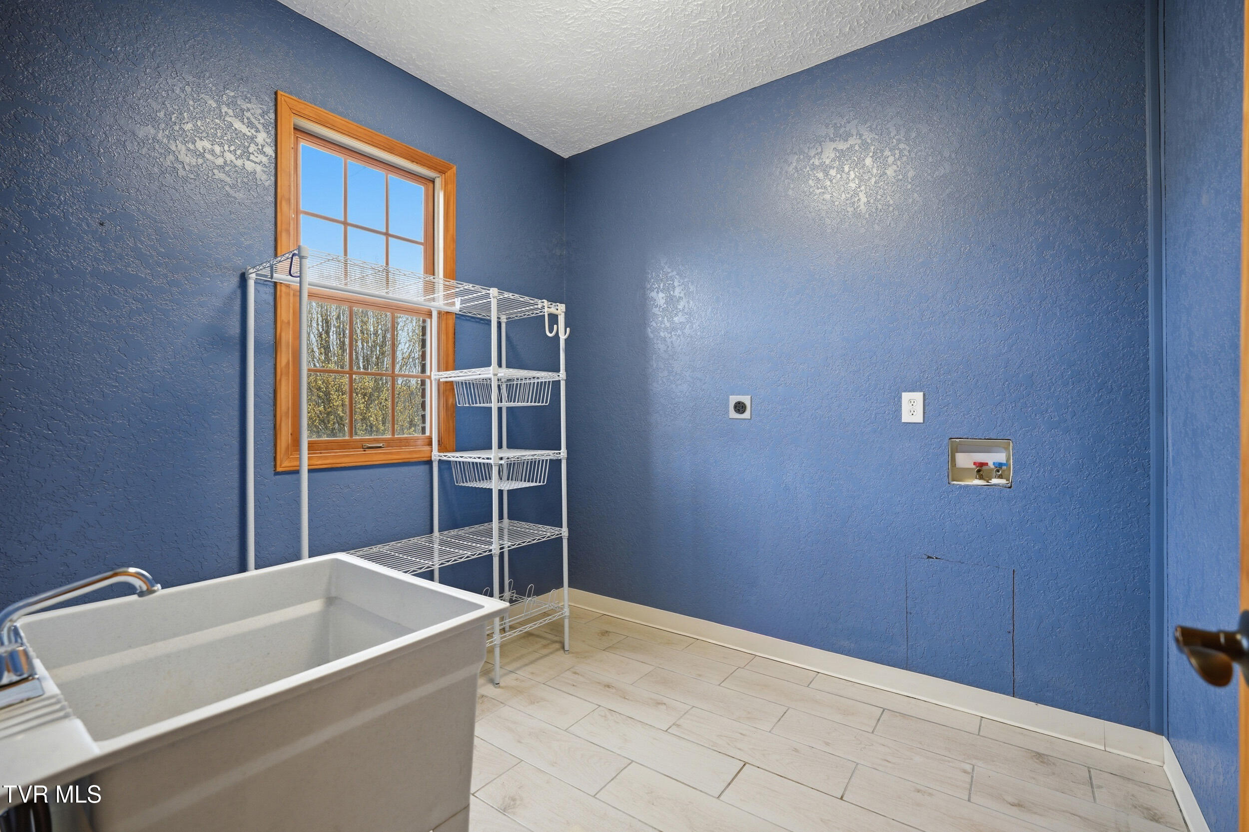 11515 Frederick Road Coeburn, VA 24230 - Photo 43 of 73 40_11515 frederick rd-38