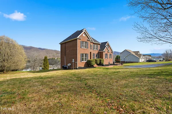 $490,000 | 11515 Frederick Road, Coeburn, VA 24230