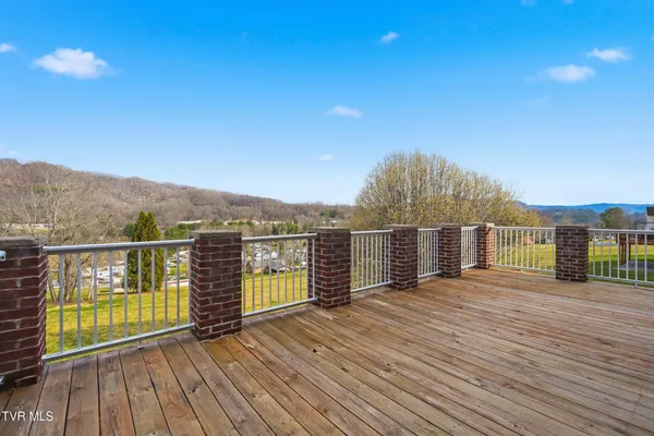 $490,000 | 11515 Frederick Road, Coeburn, VA 24230