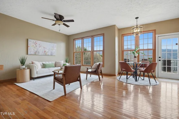 $490,000 | 11515 Frederick Road, Coeburn, VA 24230