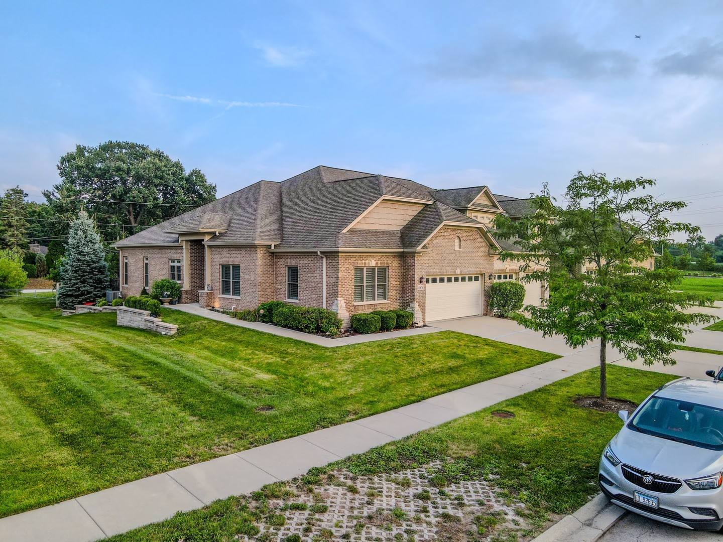 12876 Rosa Lane Lemont, IL 60439 - Photo 3 of 49 Gallery Image 3