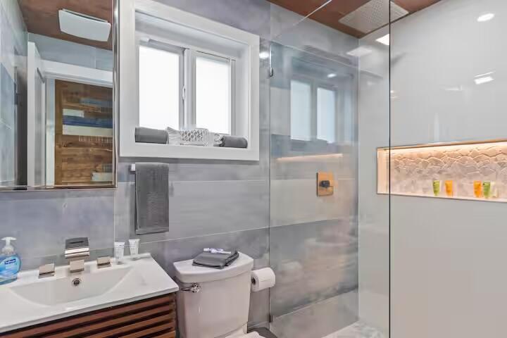 322 Northwest 4th Avenue Delray Beach, FL 33444 - Photo 19 of 37 Bath