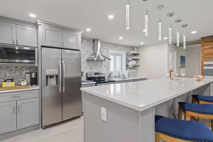 322 Northwest 4th Avenue Delray Beach, FL 33444 - Photo 7 of 37 Kitchen