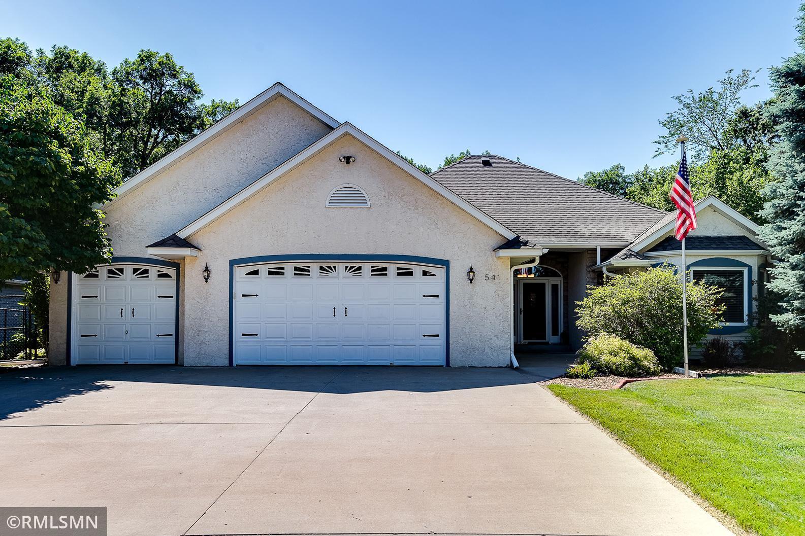 541 Dorland Road South Maplewood, MN 55119 - Photo 1 of 1 Gallery Image 1
