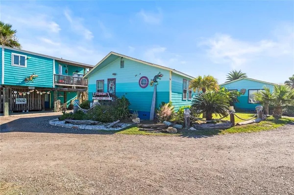 $2,000,000 | 1607 Eleventh Street, Port Aransas, TX 78373