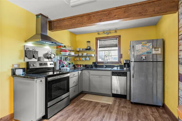 $2,000,000 | 1607 Eleventh Street, Port Aransas, TX 78373
