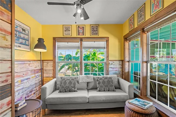 $2,000,000 | 1607 Eleventh Street, Port Aransas, TX 78373