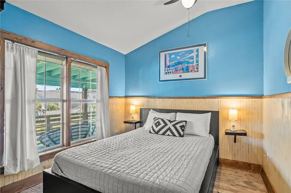 $2,000,000 | 1607 Eleventh Street, Port Aransas, TX 78373