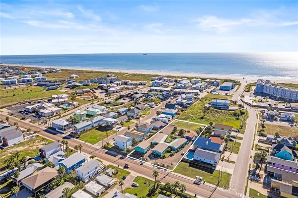 $2,000,000 | 1607 Eleventh Street, Port Aransas, TX 78373