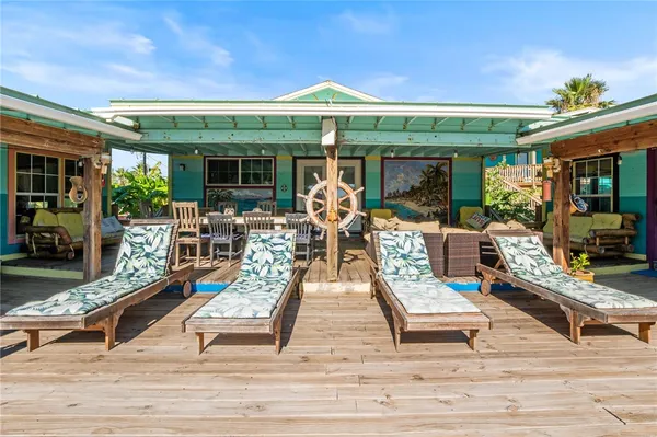 $2,000,000 | 1607 Eleventh Street, Port Aransas, TX 78373