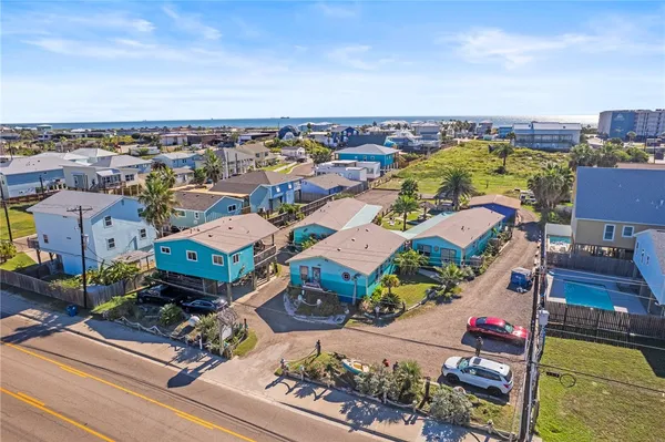 $2,000,000 | 1607 Eleventh Street, Port Aransas, TX 78373