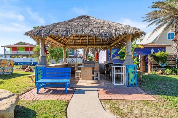 $2,000,000 | 1607 Eleventh Street, Port Aransas, TX 78373