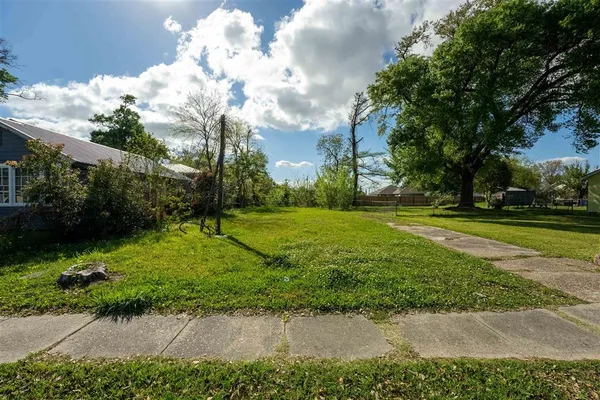$13,500 | 2508 Demarest Street, Lake Charles, LA 70601