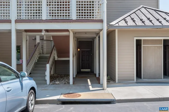 $415,000 | 1921 Highridge Place, Roseland, VA 22967