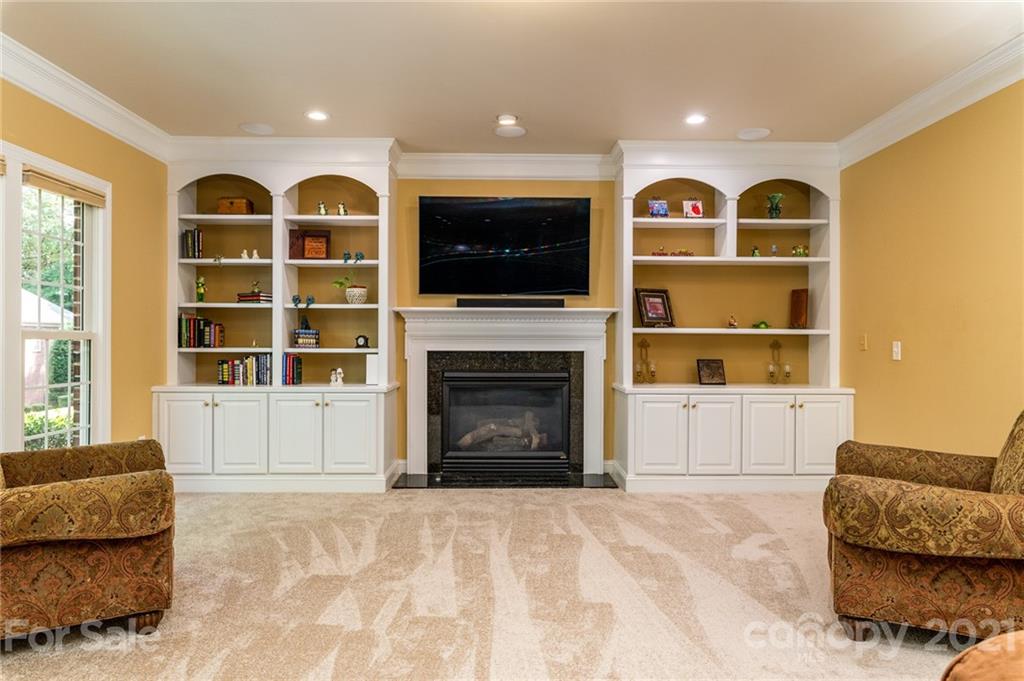 16604 Turtle Point Road Charlotte, NC 28278 - Photo 11 of 48 Gallery Image 11