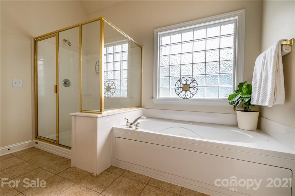 16604 Turtle Point Road Charlotte, NC 28278 - Photo 23 of 48 Gallery Image 23