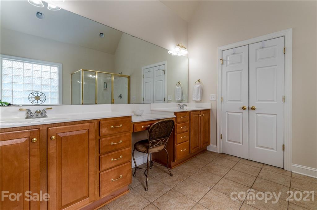 16604 Turtle Point Road Charlotte, NC 28278 - Photo 25 of 48 Gallery Image 25