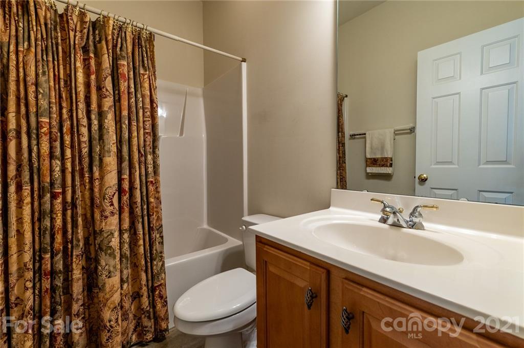 16604 Turtle Point Road Charlotte, NC 28278 - Photo 34 of 48 Gallery Image 34