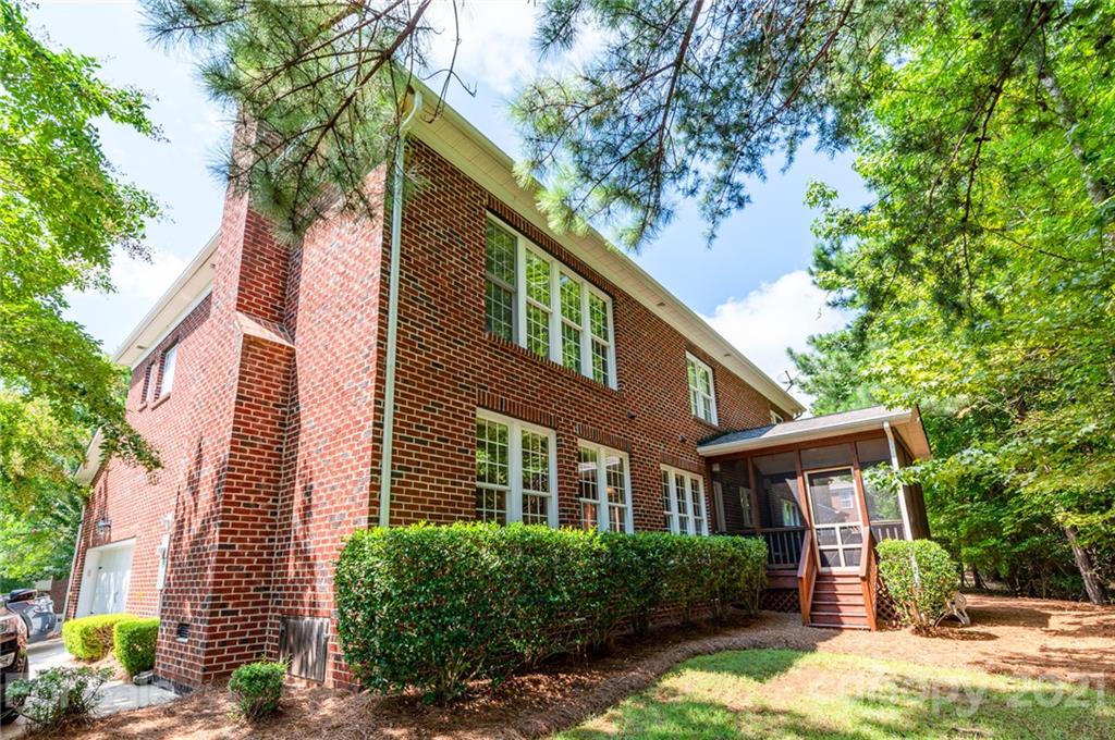 16604 Turtle Point Road Charlotte, NC 28278 - Photo 36 of 48 Gallery Image 36