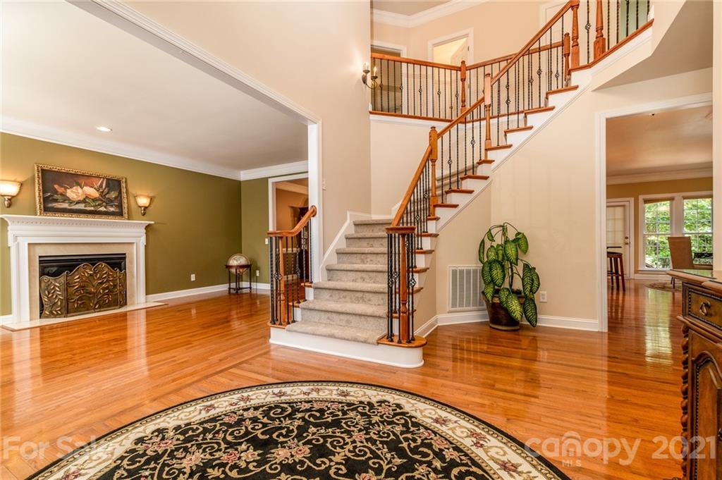 16604 Turtle Point Road Charlotte, NC 28278 - Photo 5 of 48 Gallery Image 5