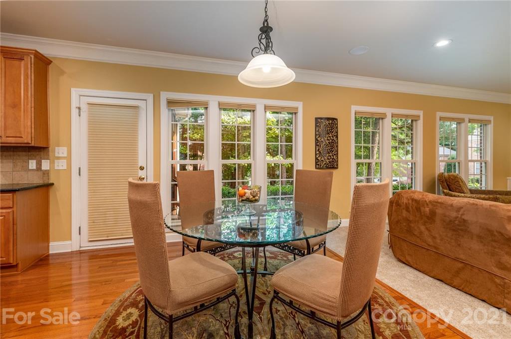 16604 Turtle Point Road Charlotte, NC 28278 - Photo 8 of 48 Gallery Image 8