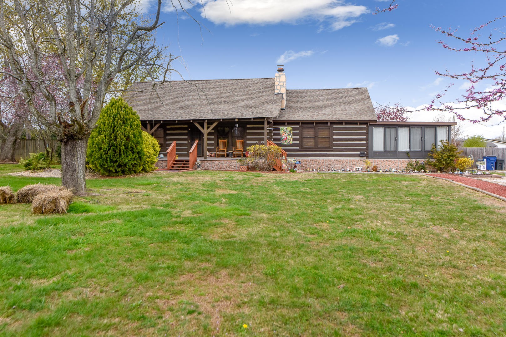 4433 Morganton Road Maryville, TN 37801 - Photo 2 of 40 a view of a house with backyard and sitting area