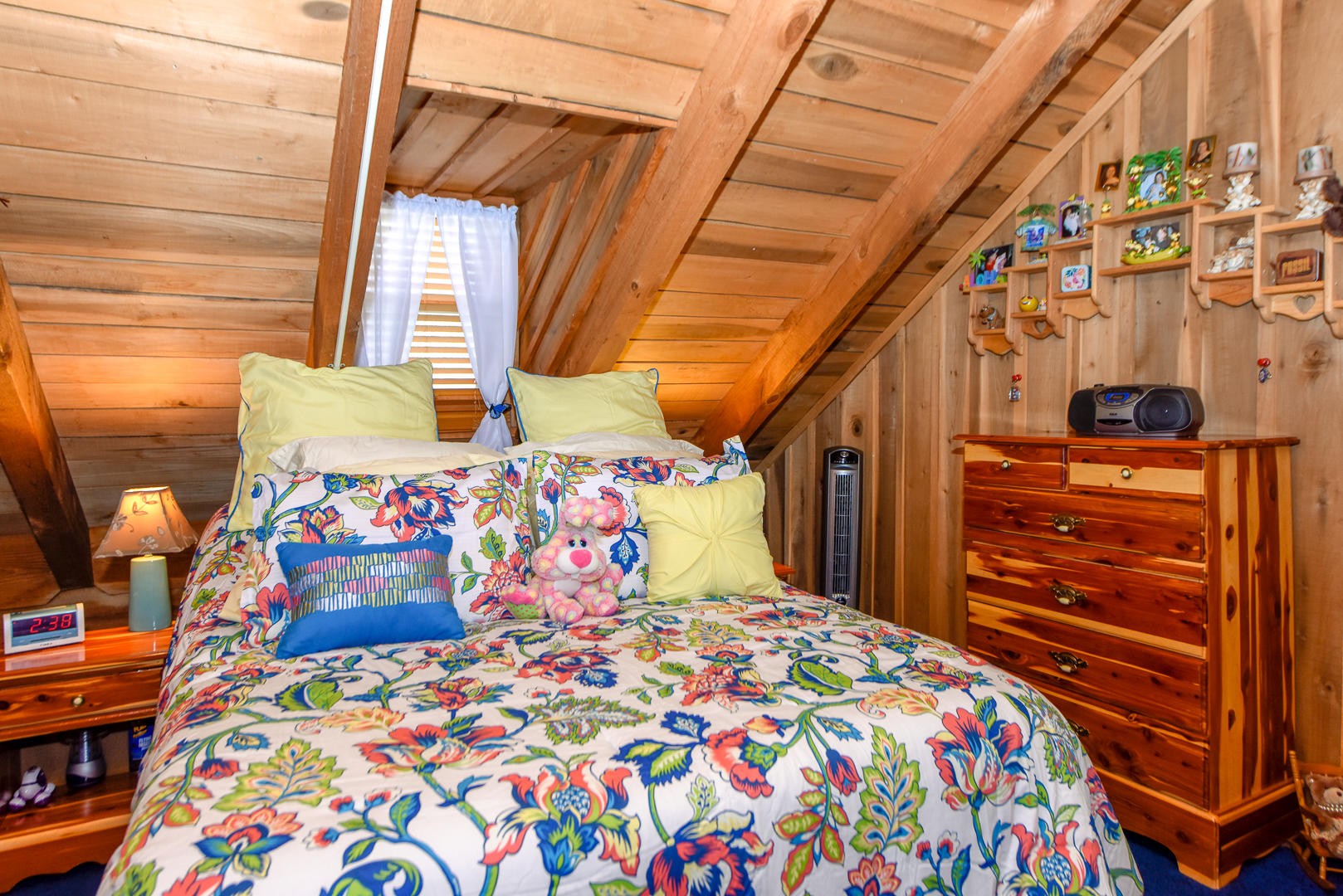 4433 Morganton Road Maryville, TN 37801 - Photo 29 of 40 a bed room with a bed and a window