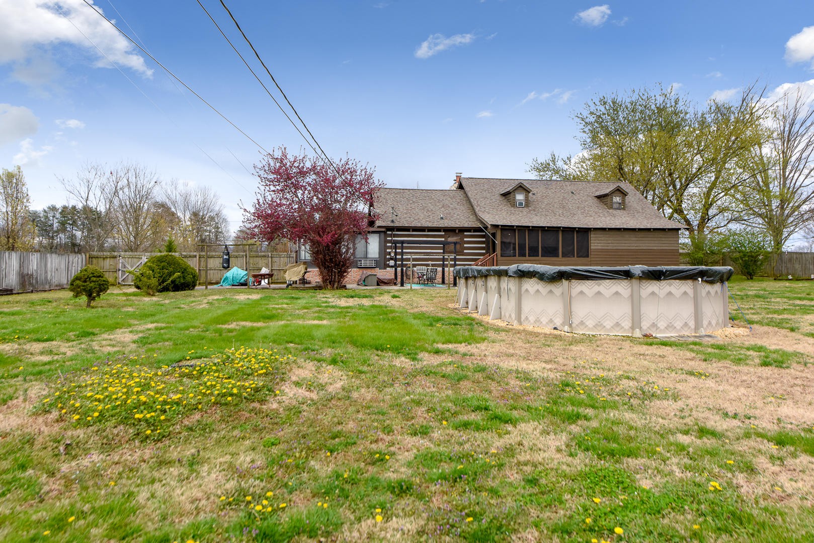 4433 Morganton Road Maryville, TN 37801 - Photo 39 of 40 a front view of a house with garden