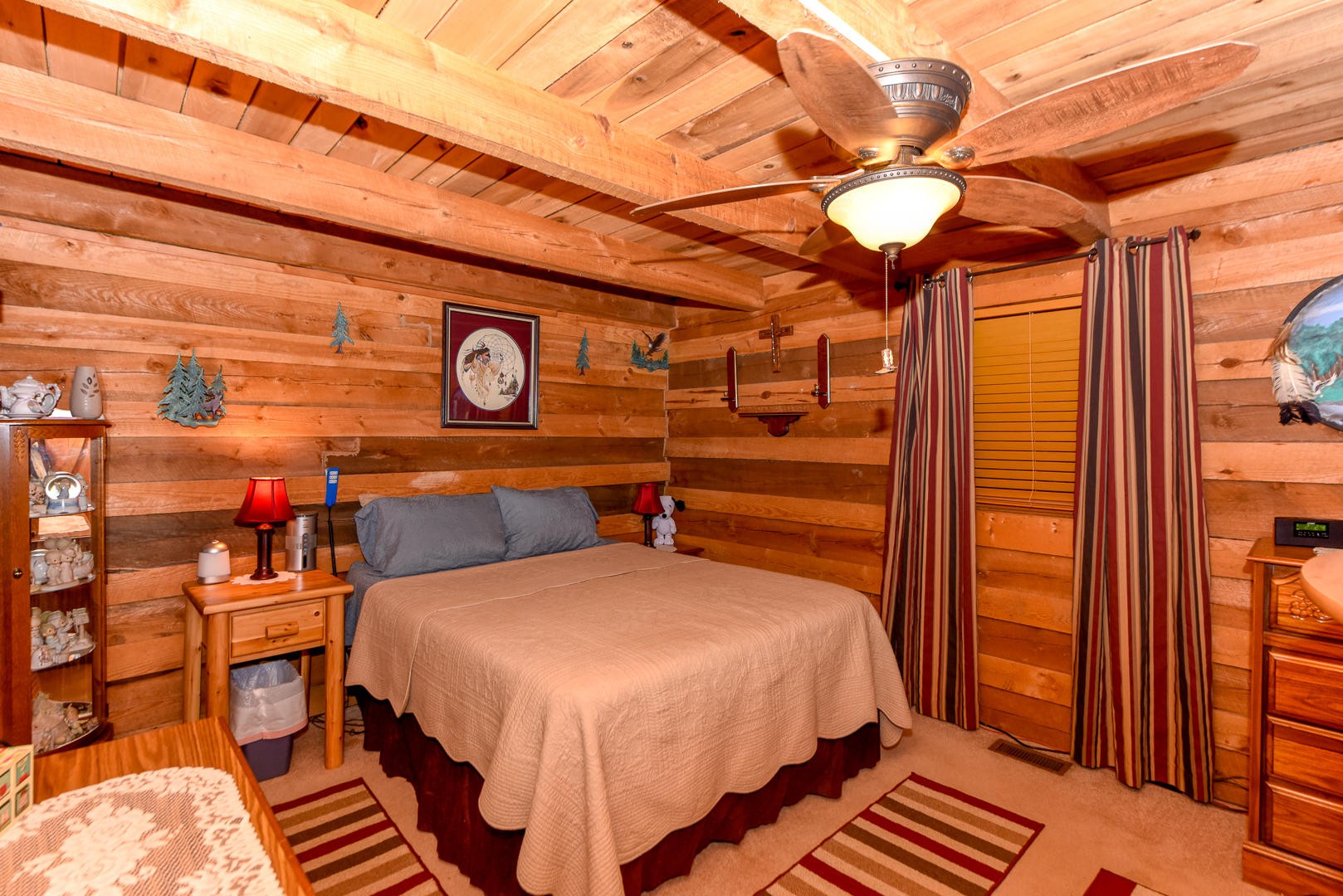 4433 Morganton Road Maryville, TN 37801 - Photo 10 of 40 a bed room with a bed and a window