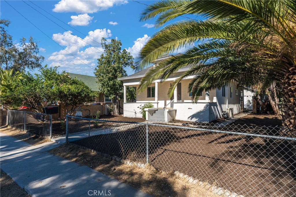 1354 West Congress Street San Bernardino, CA 92410 - Photo 5 of 29