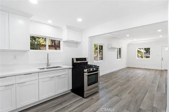 $2,790 | 1354 West Congress Street, San Bernardino, CA 92410