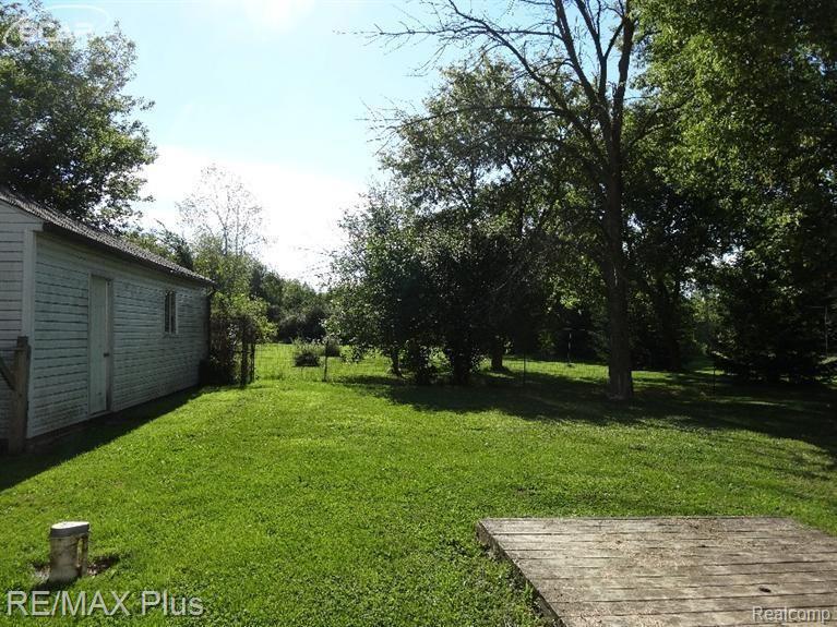7409 North Bray Road Mount Morris, MI 48458 - Photo 11 of 12 7409 Bray - 10.jpg