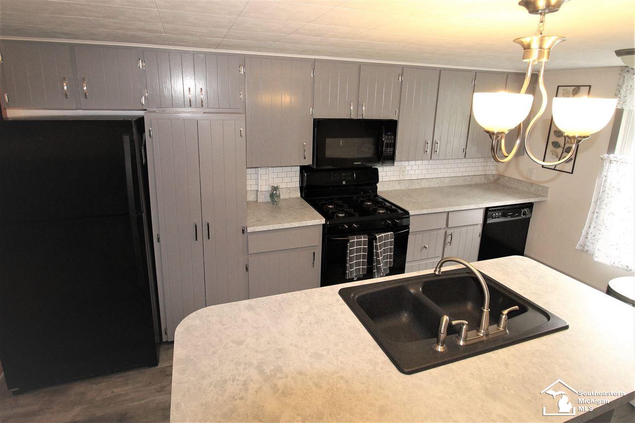 8090 Ida East Road Ida, MI 48140 - Photo 9 of 19 Gallery Image 9